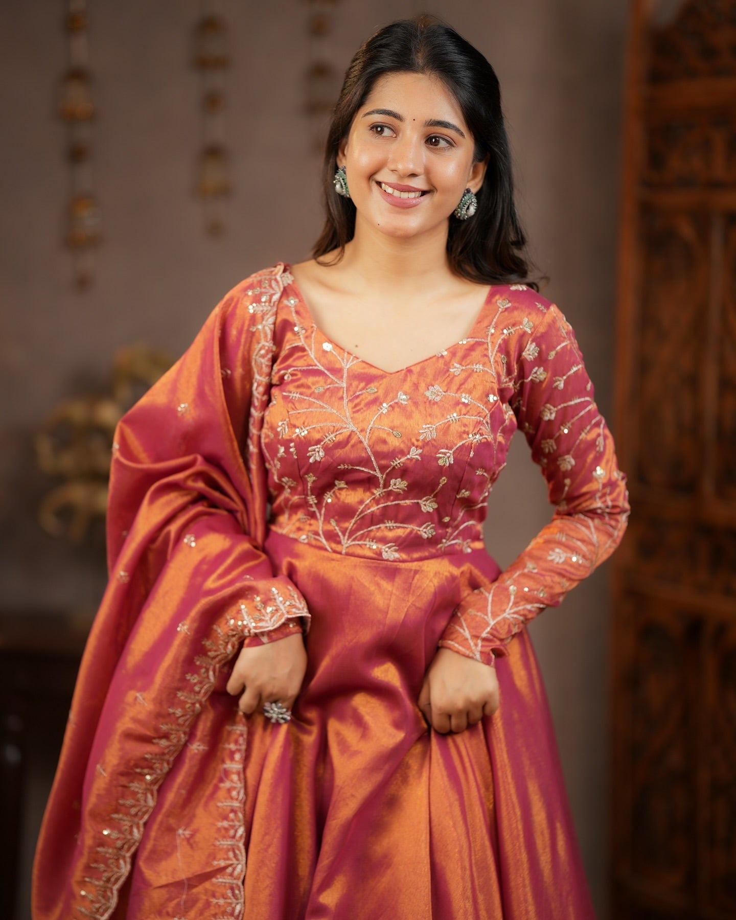 Sakshi
